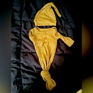 Caden Lane Knotted Gown and Cap (sage green)